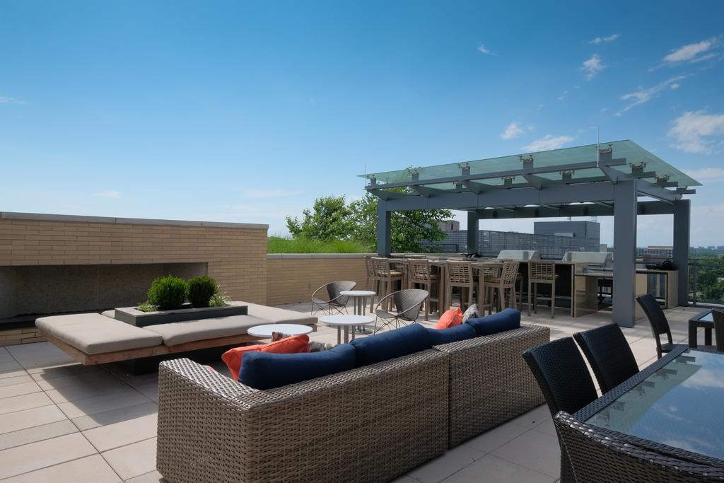 Global Luxury Suites In Downtown Bethesda Exterior photo