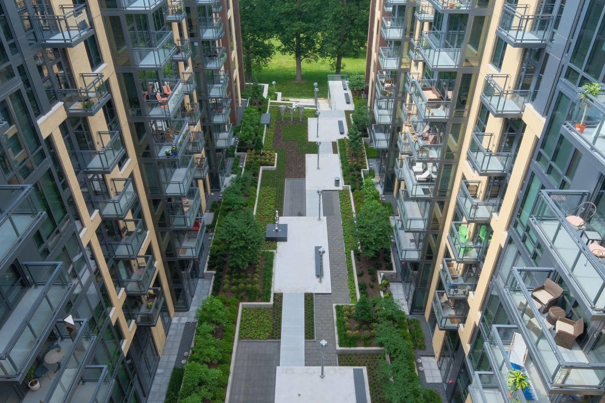 Global Luxury Suites In Downtown Bethesda Exterior photo