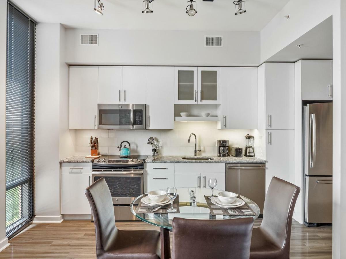 Global Luxury Suites In Downtown Bethesda Room photo